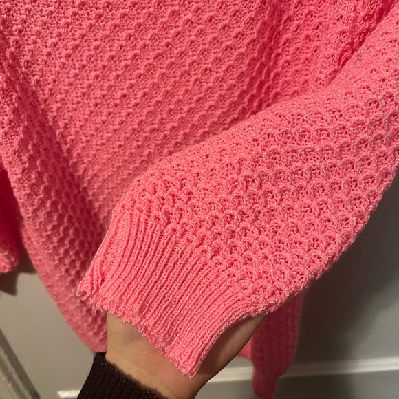 Cutest bright pink knitted sweater - Picture 3 of 3